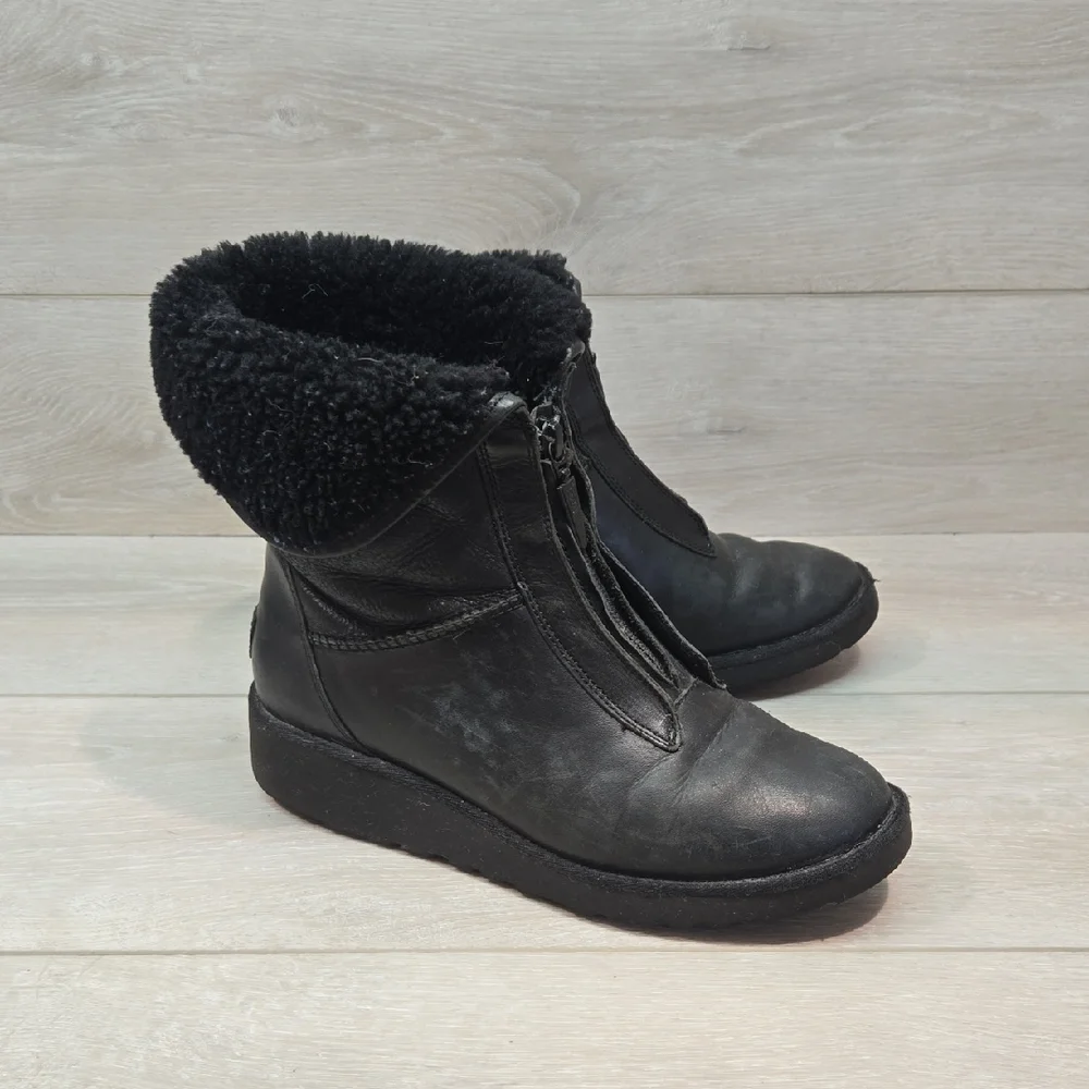 Ugg Australia Women's Ankle Leatger Black Shearling-Lined Boots Shoes Sz 7